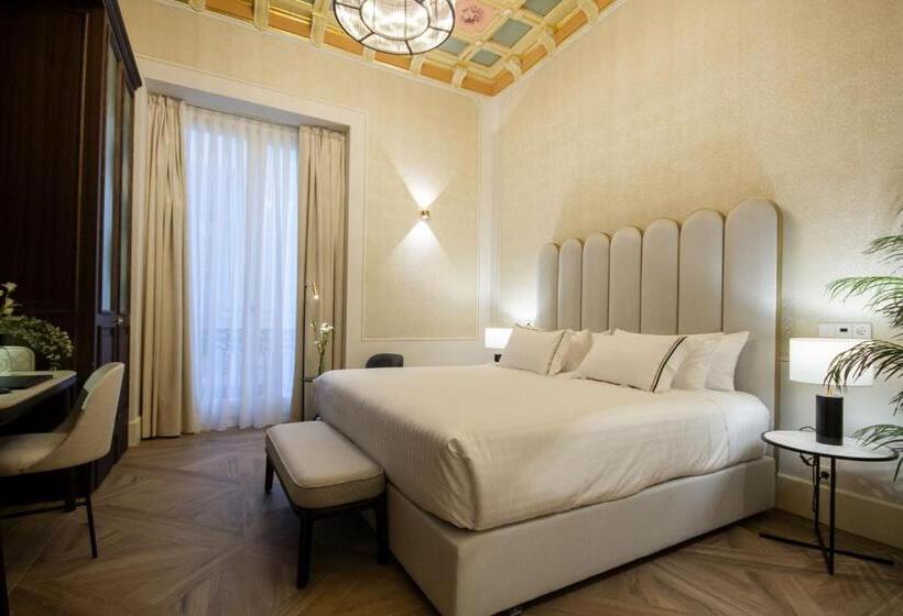 スタンダードルーム, Myr Palacio Vallier