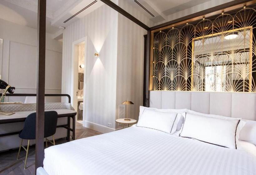 ジュニアスイート, Myr Palacio Vallier