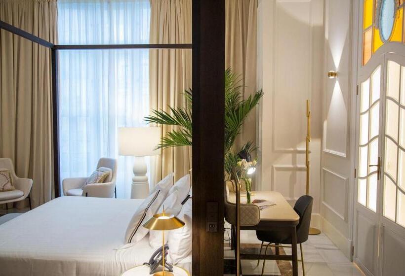 プレジデントスイートルーム, Myr Palacio Vallier