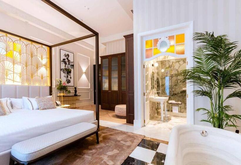 プレジデントスイートルーム, Myr Palacio Vallier