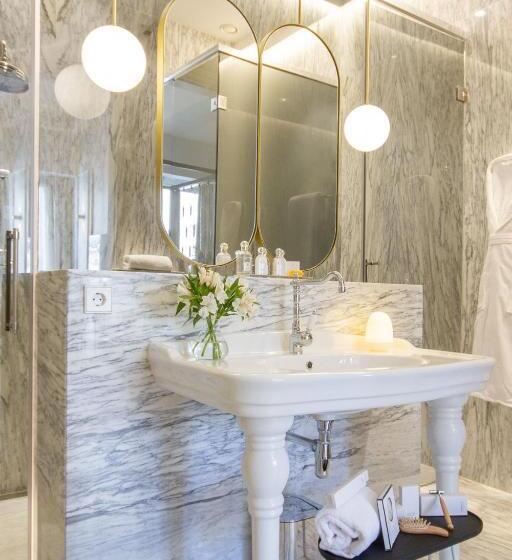 デラックスルーム, Myr Palacio Vallier