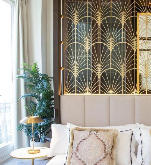 חדר דלוקס, Myr Palacio Vallier