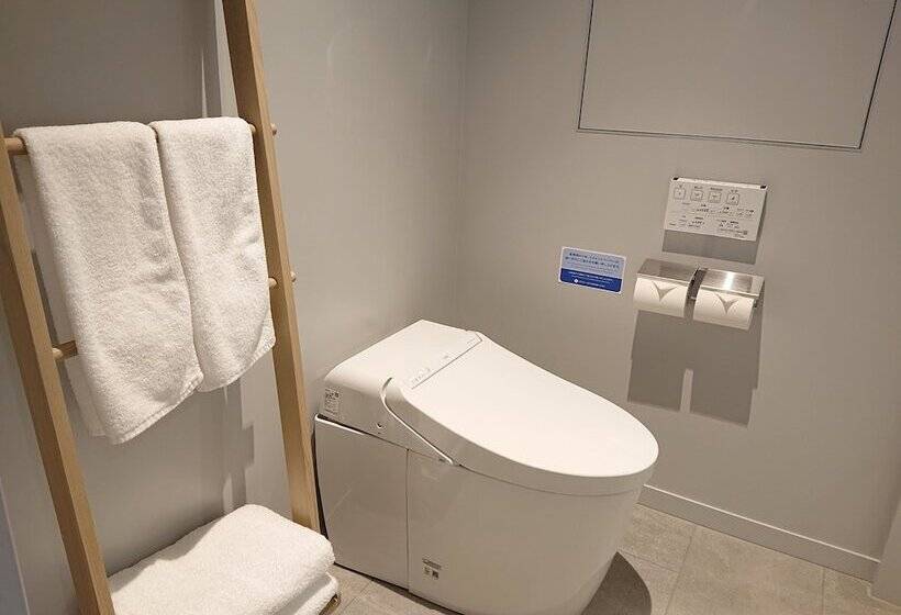 غرفة قياسية, Anteroom Naha