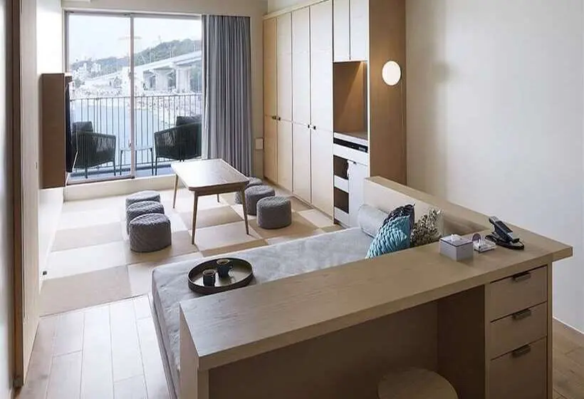 Deluxe-huone, Anteroom Naha