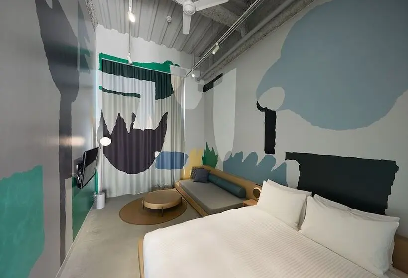 Standard-huone, Anteroom Naha