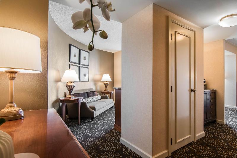 Номер Superior, Anteroom Naha