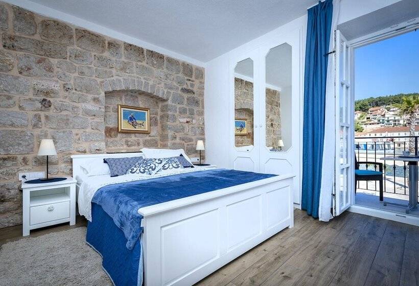 Апартаменты Deluxe 1 Спальня Вид на Море, Villa Riva