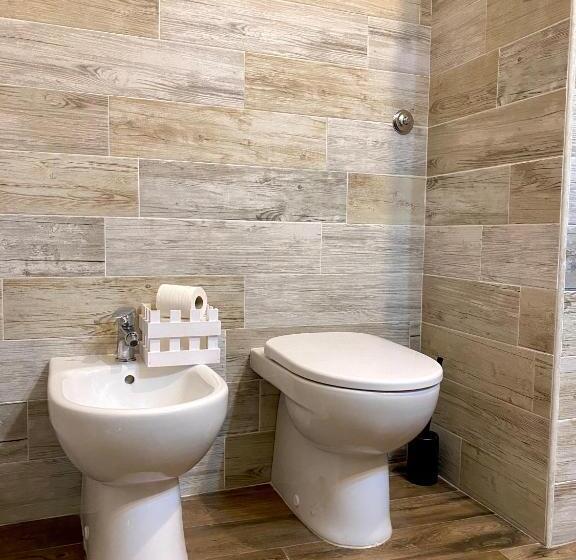 اتاق استاندارد یک نفره, Dani's House