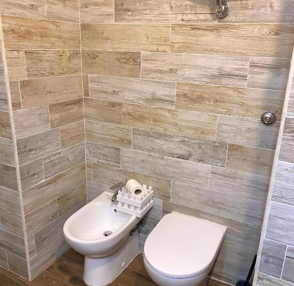 اتاق استاندارد یک نفره, Dani's House