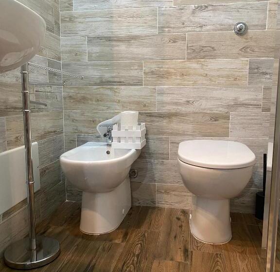 اتاق لوکس, Dani's House