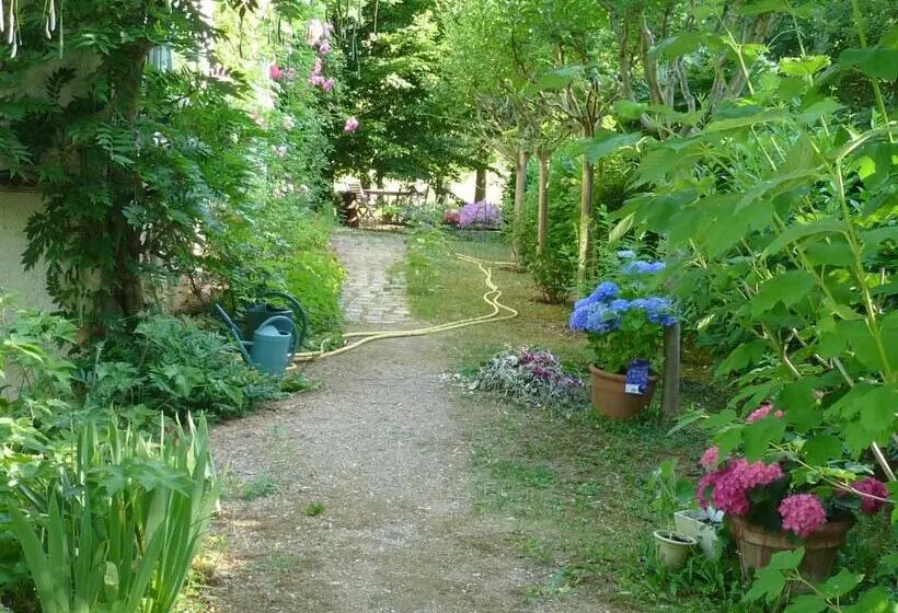Standard Værelse, L'orée Du Bois