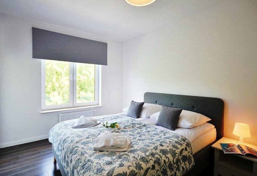 2-Bedroom Classic Apartment, Balticon Polanki Park