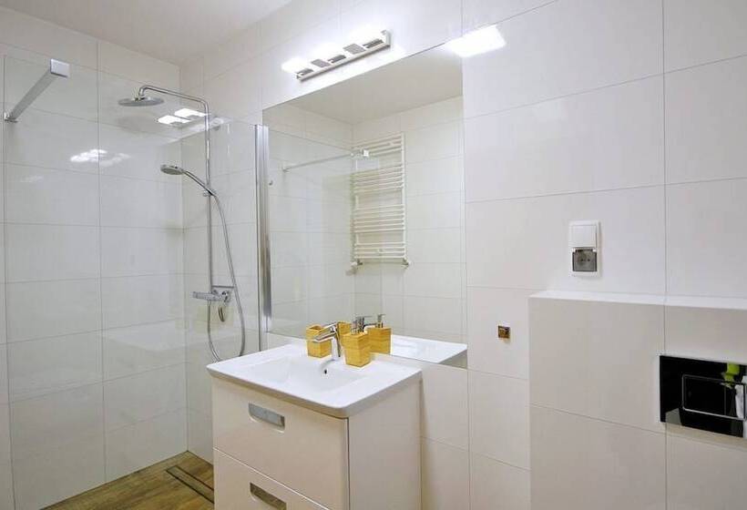 דירת דלוקס 2 חדרי שינה, Balticon Polanki Park