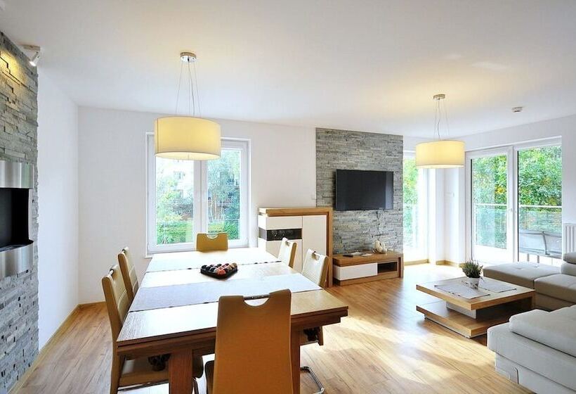 דירת דלוקס 2 חדרי שינה, Balticon Polanki Park