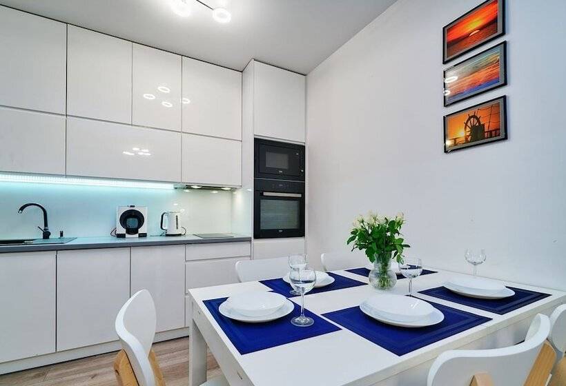 2-Bedroom Classic Apartment, Balticon Polanki Park