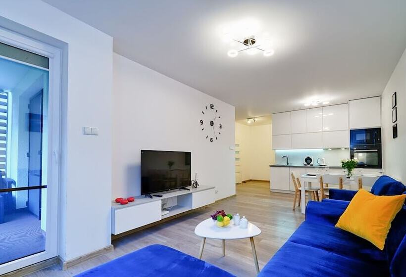 2-Bedroom Classic Apartment, Balticon Polanki Park