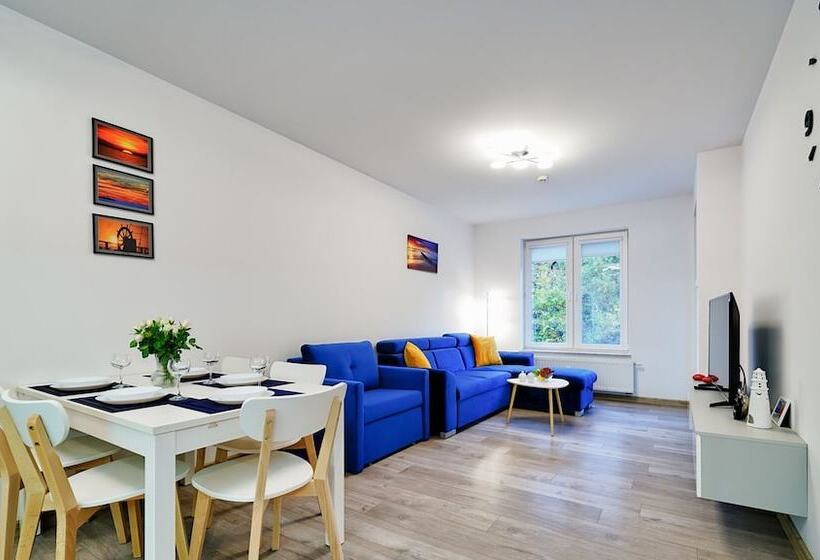 2-Bedroom Classic Apartment, Balticon Polanki Park