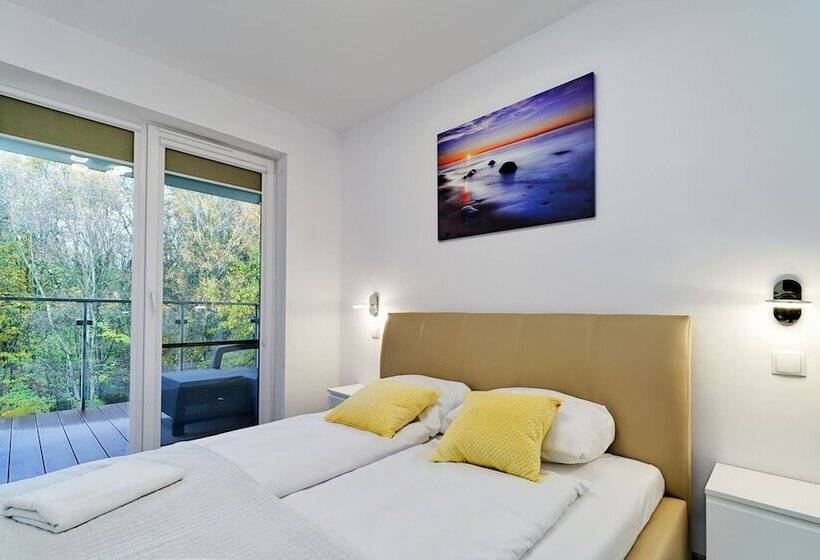 2-Bedroom Classic Apartment, Balticon Polanki Park