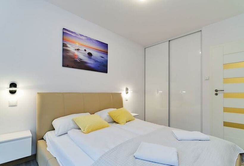 2-Bedroom Classic Apartment, Balticon Polanki Park