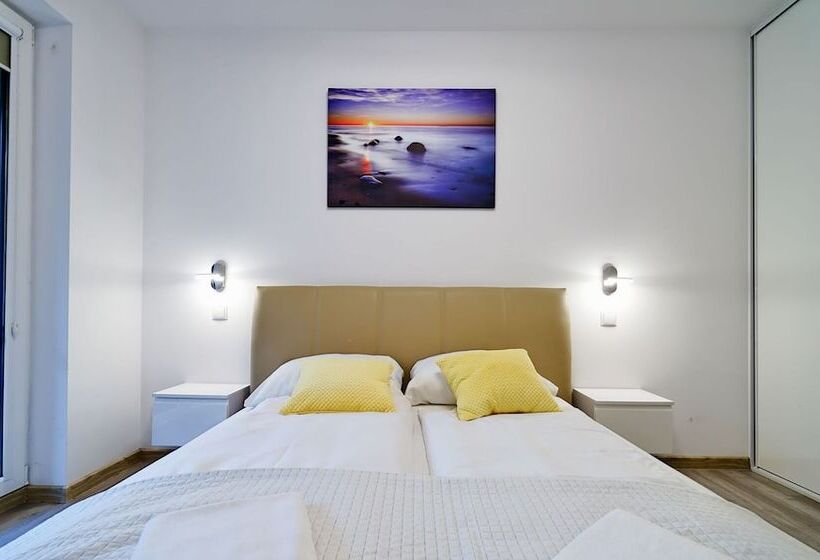 2-Bedroom Classic Apartment, Balticon Polanki Park