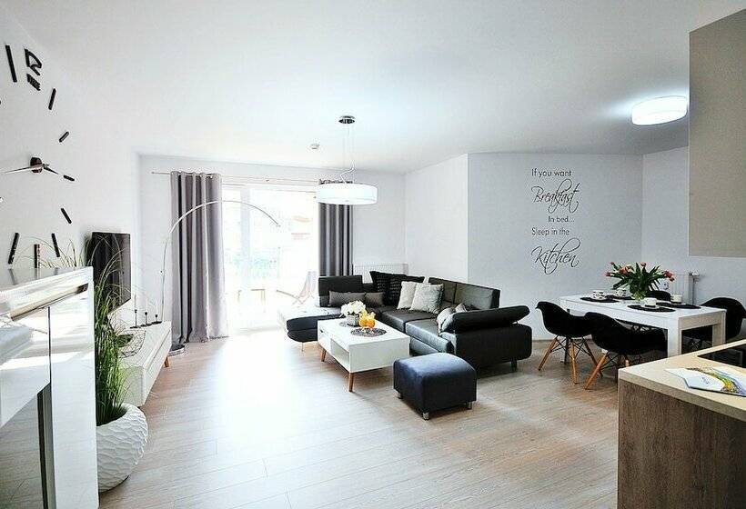 דירת חדר, Balticon Polanki Park