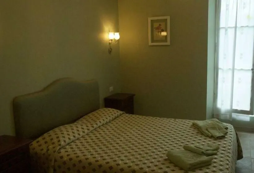 スタンダードルーム, Le Clos Des Cedres B&b