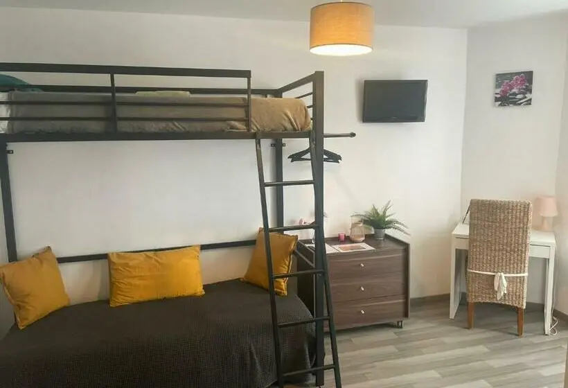 スタンダード4人部屋, Gîte:sur Le Chemin