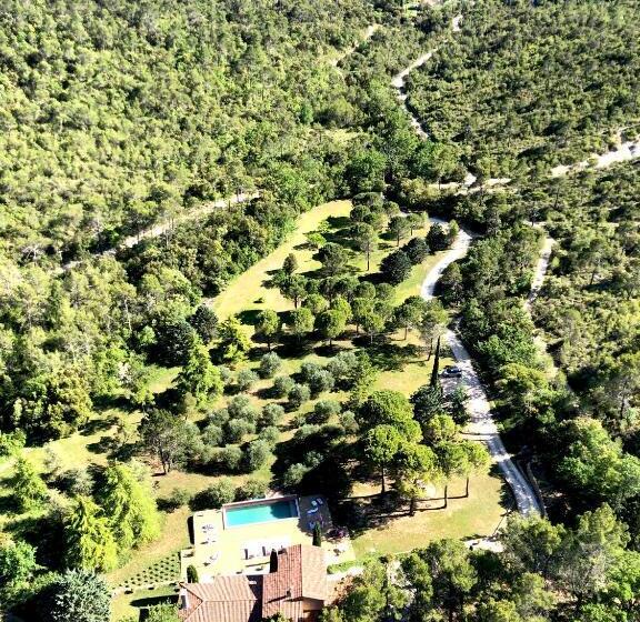 Трехместный Номер Стандарт Вид на Бассейн, La Bastide De La Provence Verte, Chambres D Hôtes