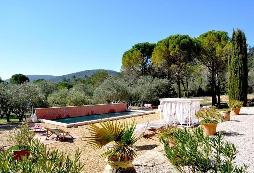 Номер Стандарт Вид на Бассейн, La Bastide De La Provence Verte, Chambres D Hôtes