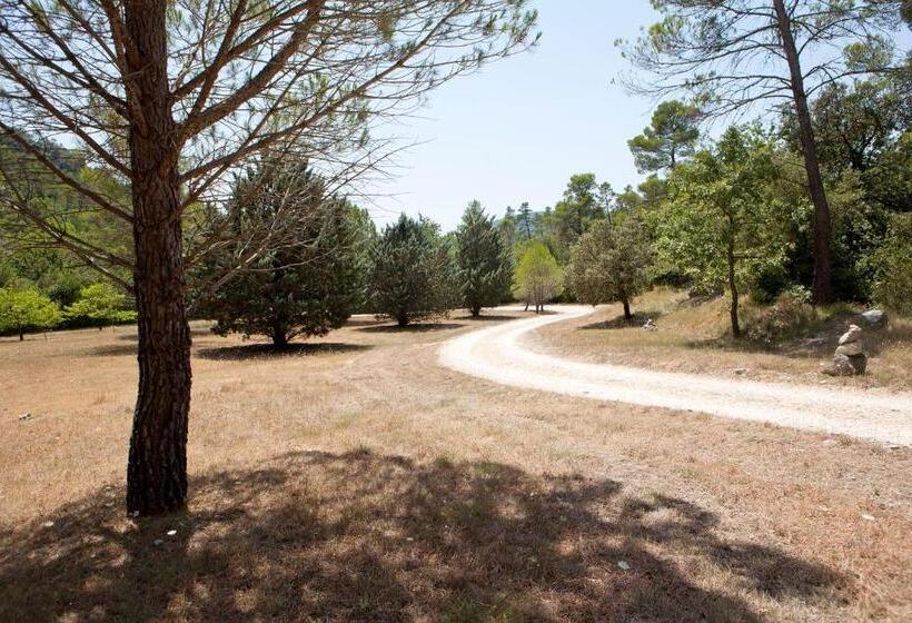 Номер Стандарт Вид на Бассейн, La Bastide De La Provence Verte, Chambres D Hôtes
