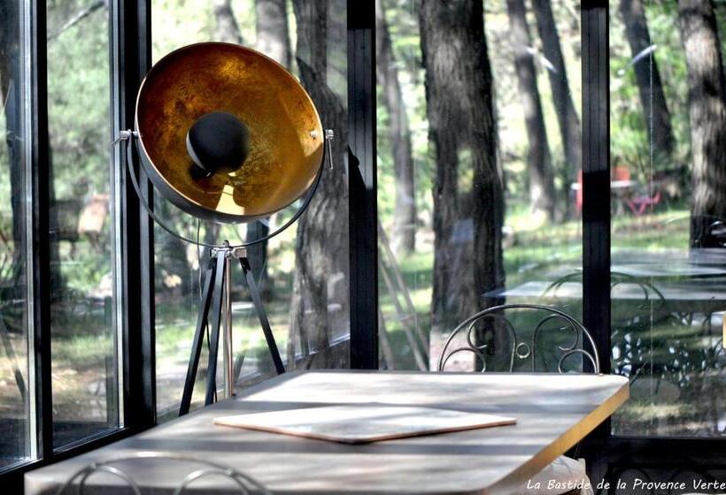 Вилла с 1 спальней и бассейном, La Bastide De La Provence Verte, Chambres D Hôtes