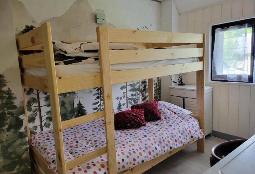 庭の見えるシングルルーム, Auberge La Bergerie