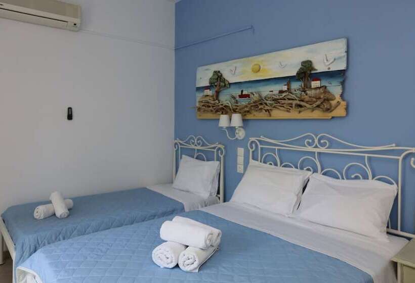 חדר סטנדרט לשלושה, Kastro