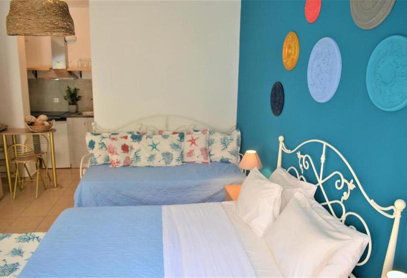 חדר סטודיו סטנדרד, Kastro