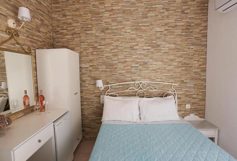 חדר סטנדרט, Kastro