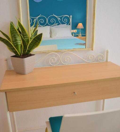 חדר סטודיו סטנדרד, Kastro