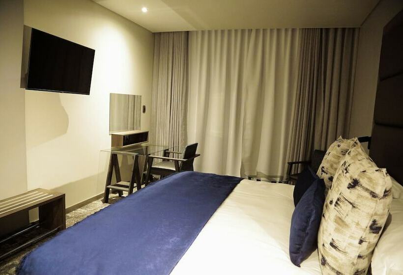 חדר סופריור, Blueberry Hill