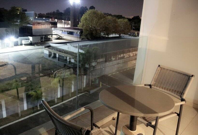 חדר סופריור, Blueberry Hill