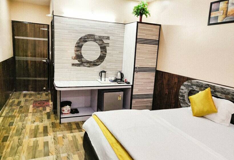 غرفة ديلوكس, Rb Palace