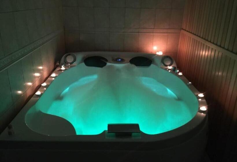 Номер Стандарт Трехместный, Bazoteva House