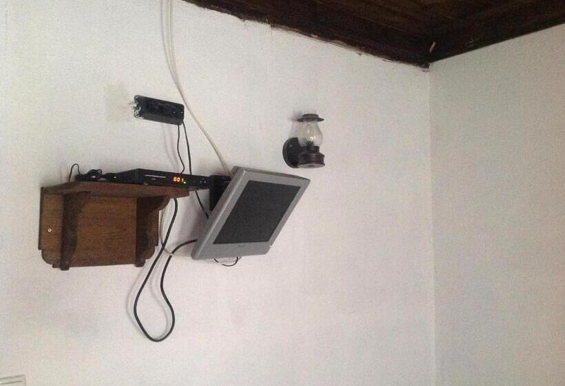 Номер Стандарт Трехместный, Bazoteva House