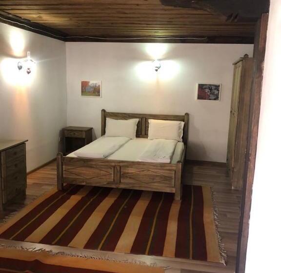 Номер Стандарт с Балконом, Bazoteva House