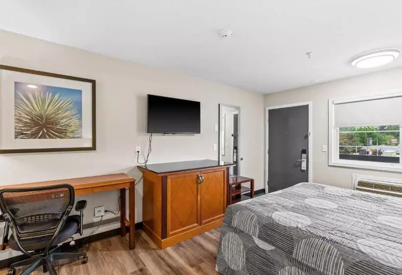 Standard-studio King-vuode, Basecamp Puyallup A Travelodge By Wyndham