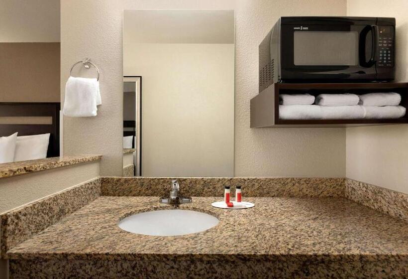 חדר סטנדרט, מיטת קינג, מותאם לאדם עם מוגבלויות, Baymont By Wyndham Wellington