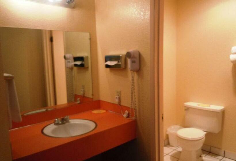 スタンダードルーム, Red Lion Inn & Suites Yakima