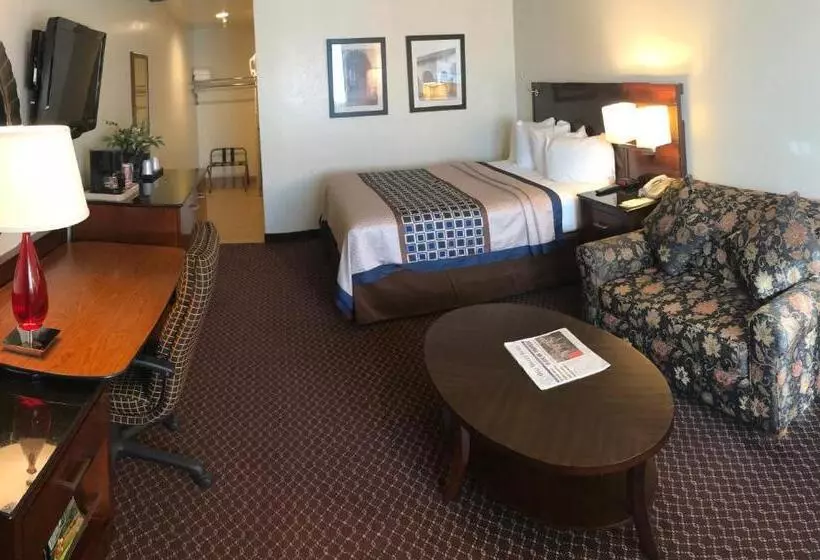 اتاق استاندارد, Oakridge Inn