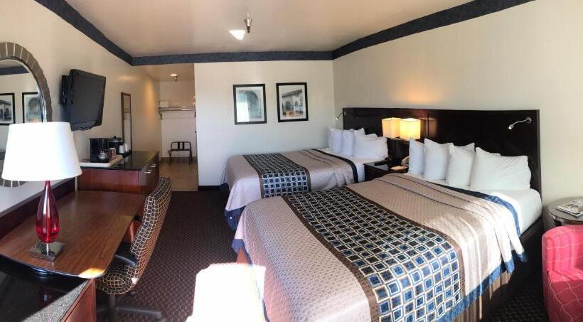 غرفة قياسية, Oakridge Inn