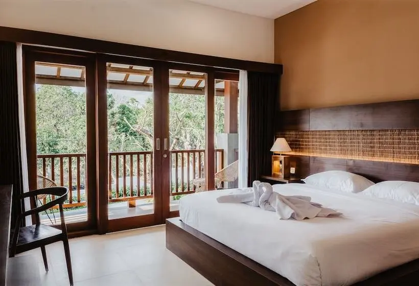 اتاق استاندارد با چشم‌انداز استخر, Ratan Uluwatu Hotel And Villas