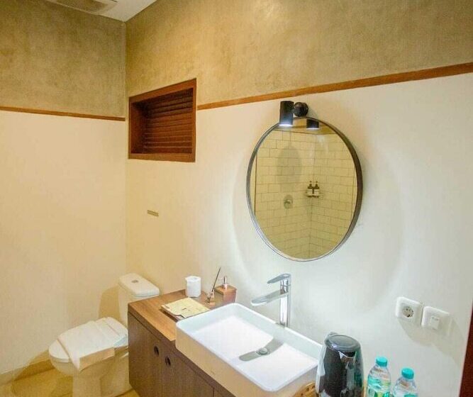 חדר סטנדרט נוף לבריכה, Ratan Uluwatu Hotel And Villas