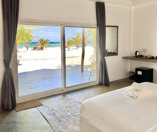 اتاق لوکس, The Secret Garden Koh Rong